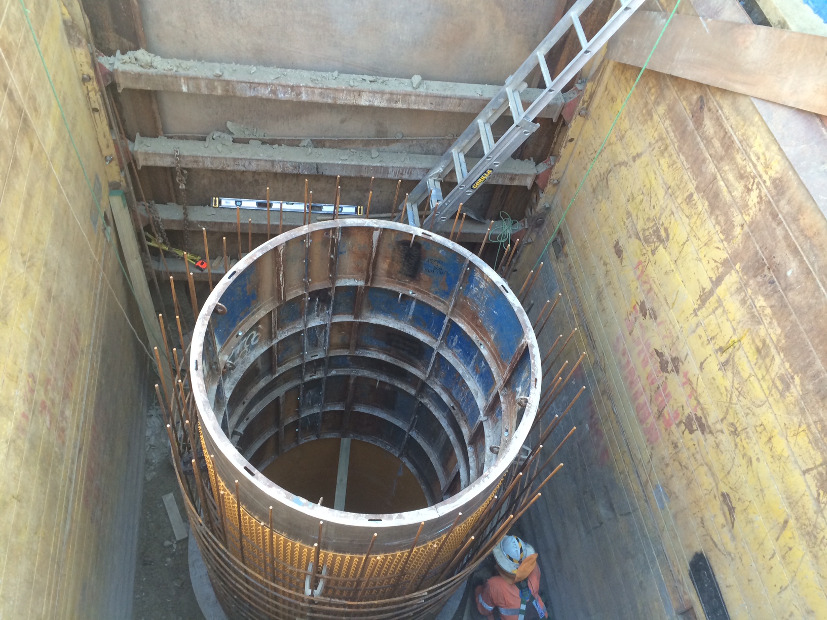 UPDATE – Sewer works take out water main
