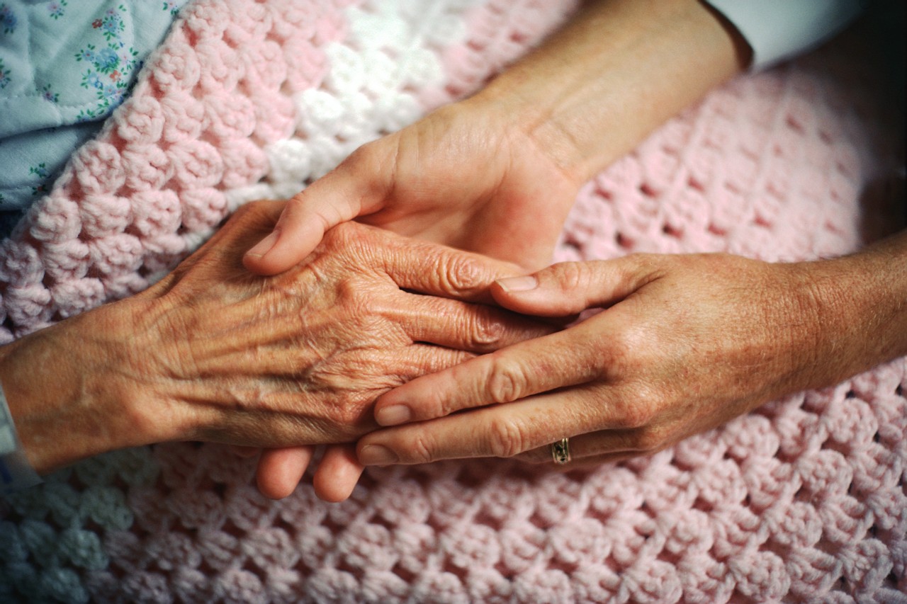 Nurses advocate for dying with dignity