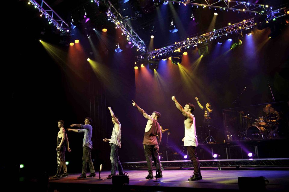 The latest showbiz news by Eric Scott