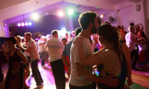 Dance moves – Dance movers: Tarcisio Teatini-Climaco and Rio Rhythmics