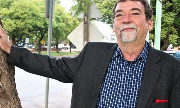 Independent candidate calls out treatment of rival by Murdoch Press