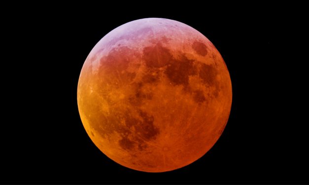 Total lunar eclipse set to dazzle Brisbane