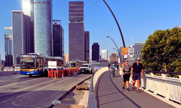 Sweltering Cities Warns of Health Risks as Brisbane Scraps Bridge Shade Project.