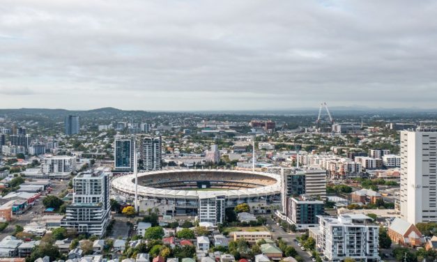 Lord Mayor resigns from Brisbane 2032 Olympic and Paralympic Games forum over Gabba rebuild controversy.